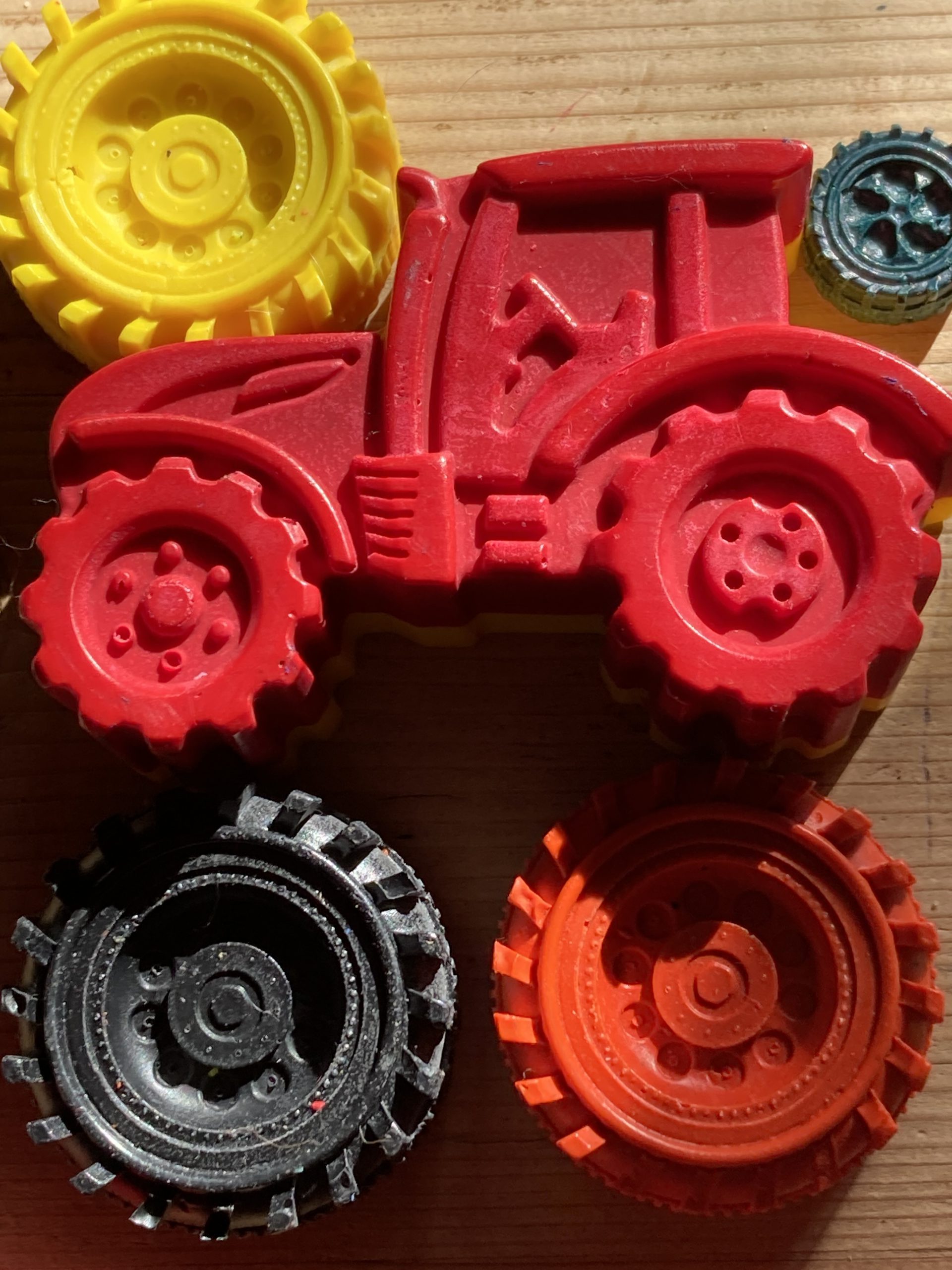 Tractor & Tyre Crayons
